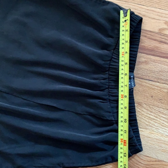 Black mini skirt with pockets - Picture 12 of 13